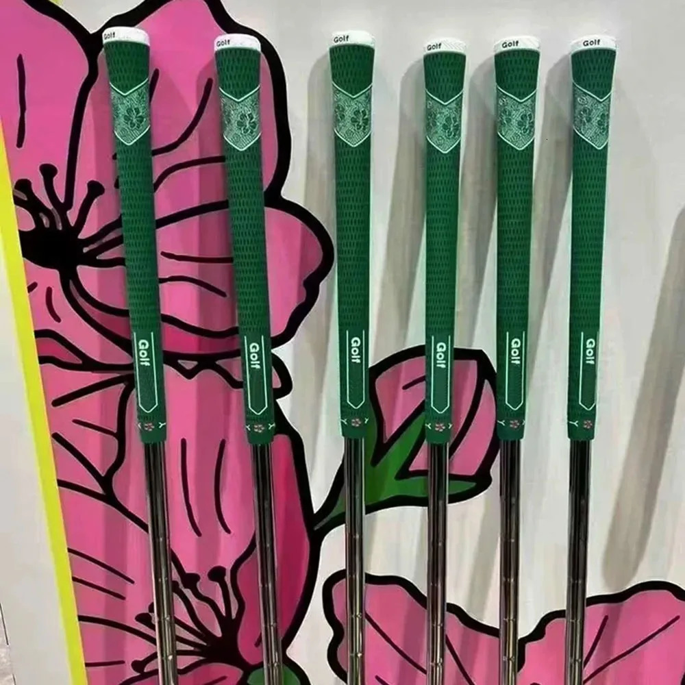 Iron and Woods universal handle standard golf grips mens and womens golf club wear-resistant and anti-slip grips. 250716