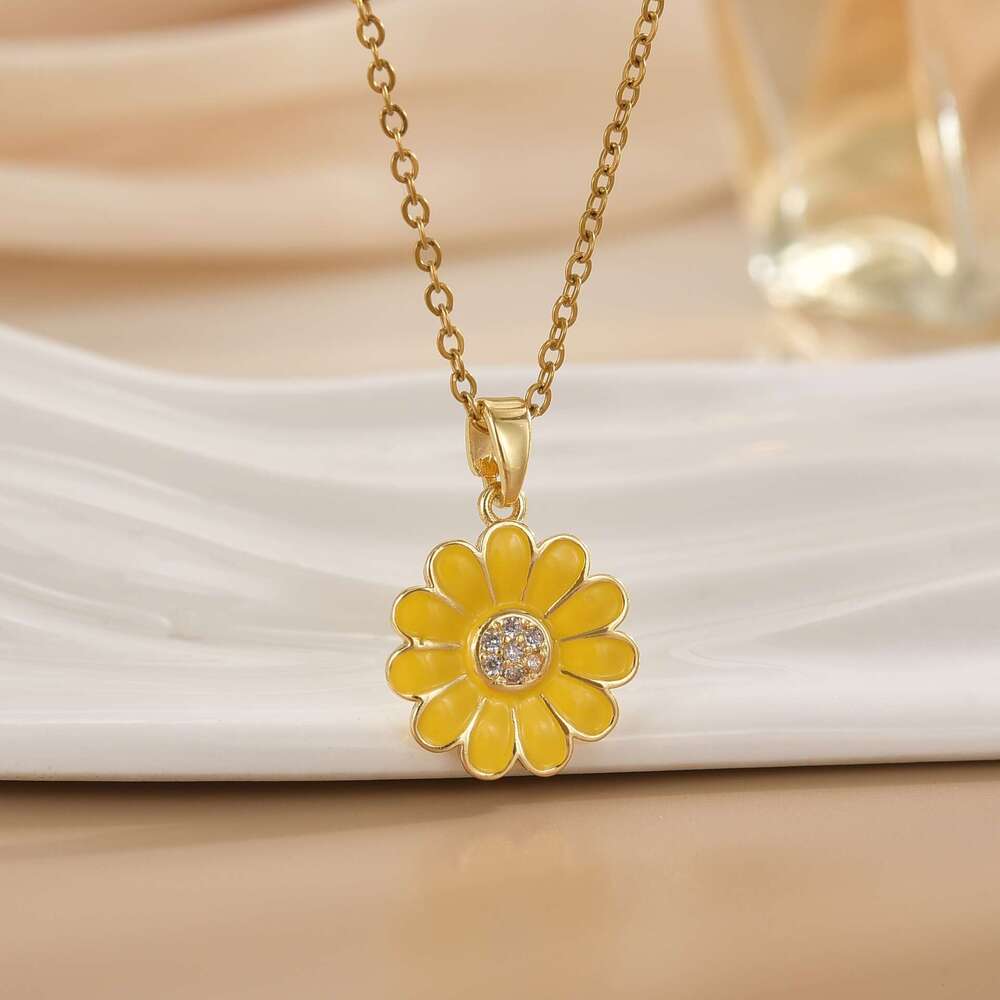 Oil Drop Yellow Daisy Flower Pendant Light Necklace For Women Summer Fresh Non-Fading Collarbone Chain F29