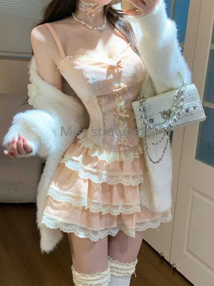 Elegant Sweet Design Off Shoulder Skinny 2-piece Set Women Fashion Cute Bow Lace Sleeveless Strap + Elastic Waist Short Skirt R250716