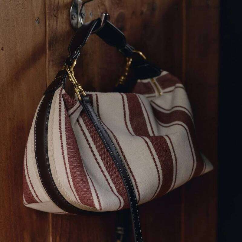 STRIPED FABRIC CITY Bag, Fashionable Handbag Purse For Women - Spacious Crossbody Satchel, Design Baguette Bag