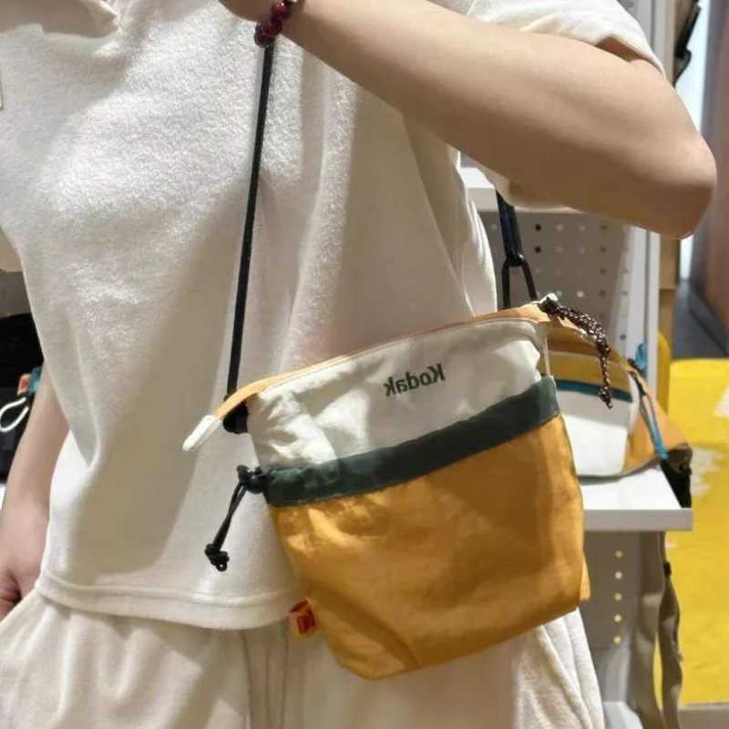 Brand Letter Camera Bag Shoulder Bag Small Messenger Bag Outdoor Sports And Leisure Mobile Phone Storage Bag Portable Neck Bag