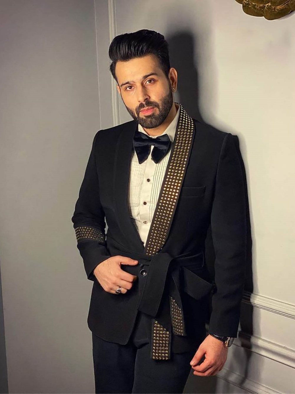 Designer Sashes Wedding Tuxedos Beaded 2 Piece Set Jacket Pants Men Suit Classic Fit Shawl Lapel Groom Wear Suits Customized