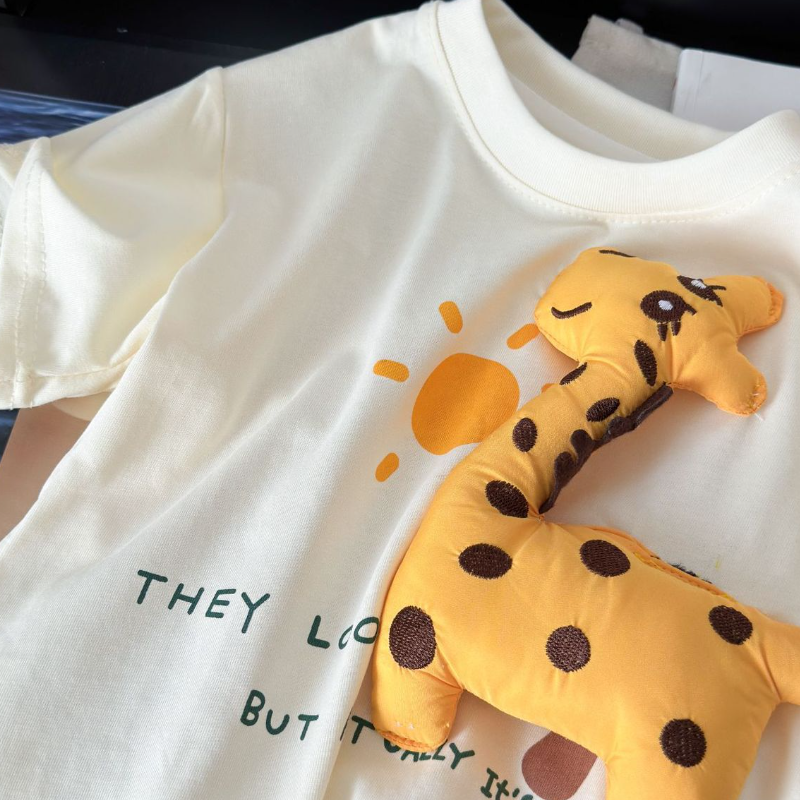 Children's short-sleeved T-shirt for boys and girls summer T-shirt for babies designer cartoon top with soft and skin-friendly fabric children�