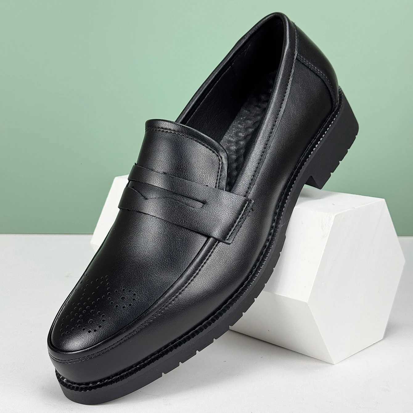 Mens Formal Leather Shoes British Style Oxford Loafers Round Toe Breathable Non-Slip Business Dress Wedding Office Casual Shoes Y250715