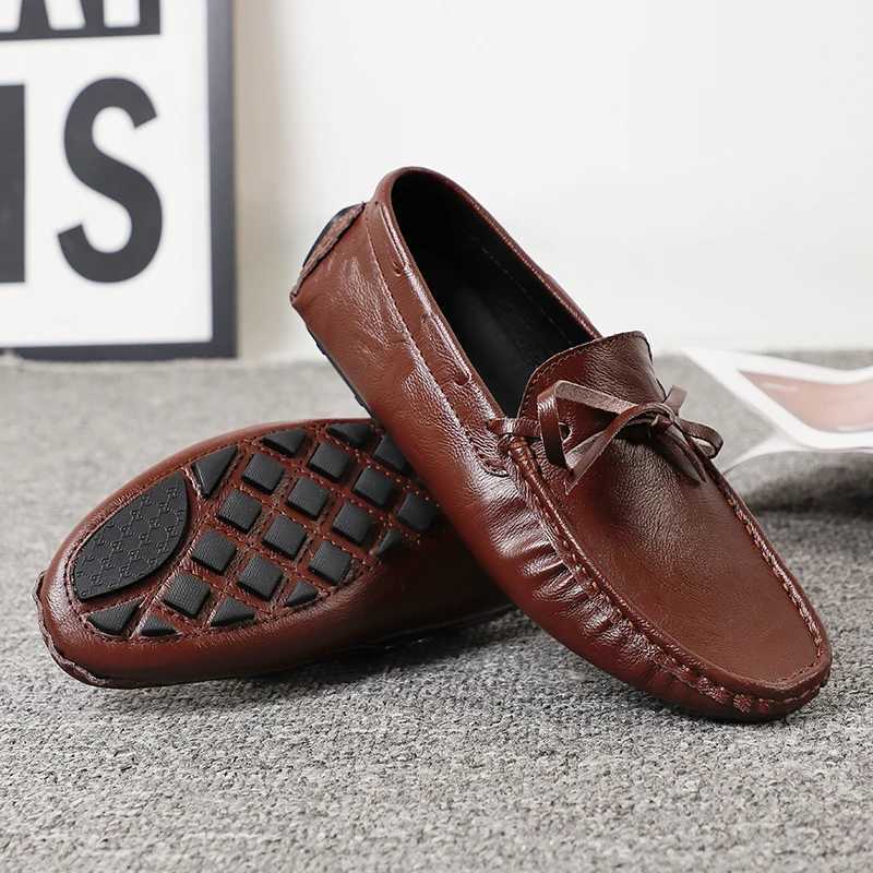 Spring Leather Shoes Casual Loafers Mens Soft Soled Brand Comfortable Flat Bottom Outdoor Walking Casual Shoes for Men W250716