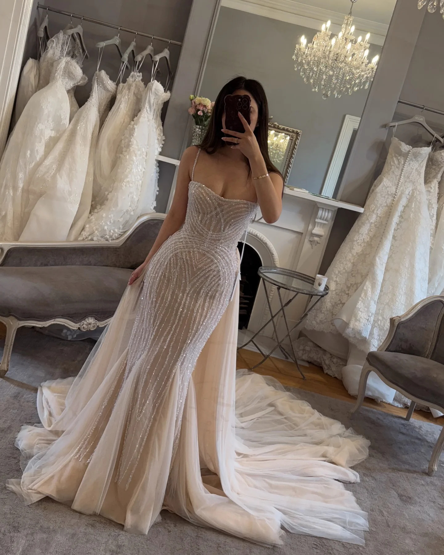 Illusion Sequined Lace Wedding Dresses Women Sexy Spaghetti Straps Bride Dresses Customized Sleeveless Sweep Train Bridal Gown