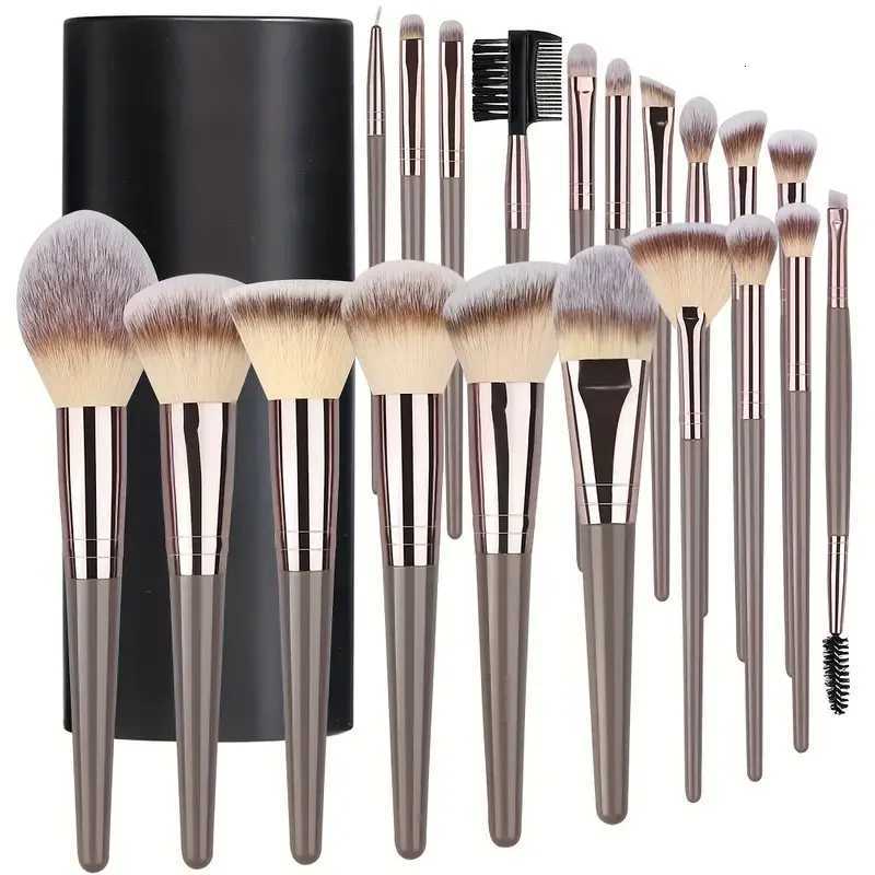 20-30Pcs Makeup Brushes Set Foundation Eyeshadow Blush Highlighter Soft Fluffy Concealer Kabuki Blending Brush Female Beauty Tool XJ2500716