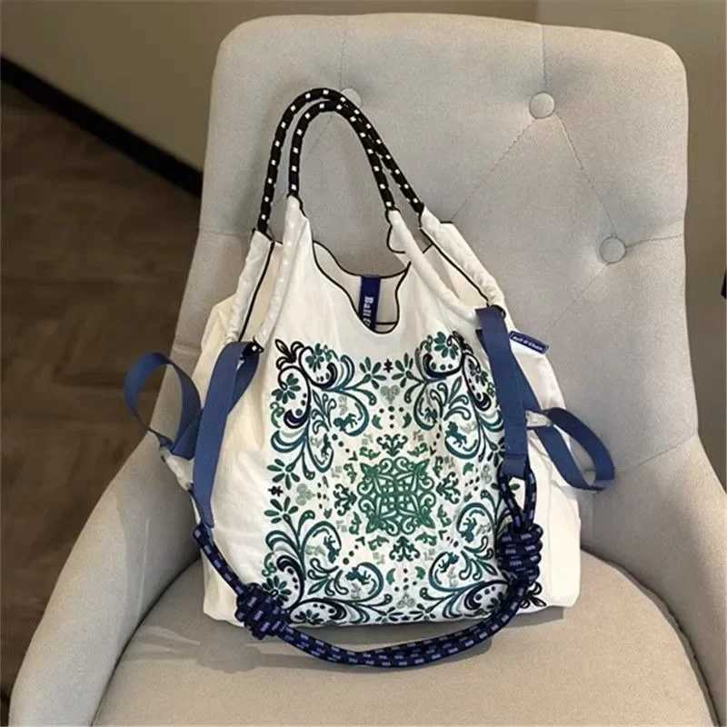 New Japanese Style Tenghua Ball Chain Embroidered Eco-friendly HandBag Nylon Diagonal Shoulder Shopping Bag Large Capacity 2024