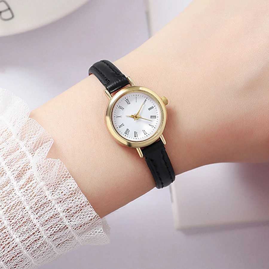 2pcs Wen es Simple Couple Quartz Wrist Wen Pu Leather es Ladies Watch Festival Gift fine watch Y250715