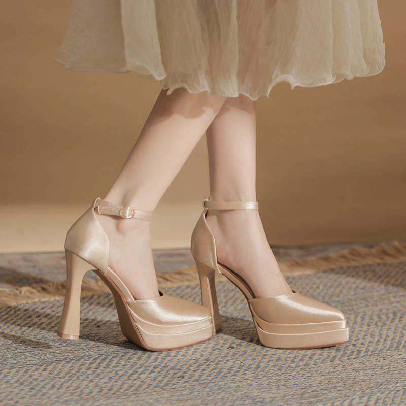 Jingang M11501 Pointed Toe Chunky Hollow Double Layer Waterproof Platform Super High Heel Single for Women 2024 Wedding Bride Shoes ddmysaturn