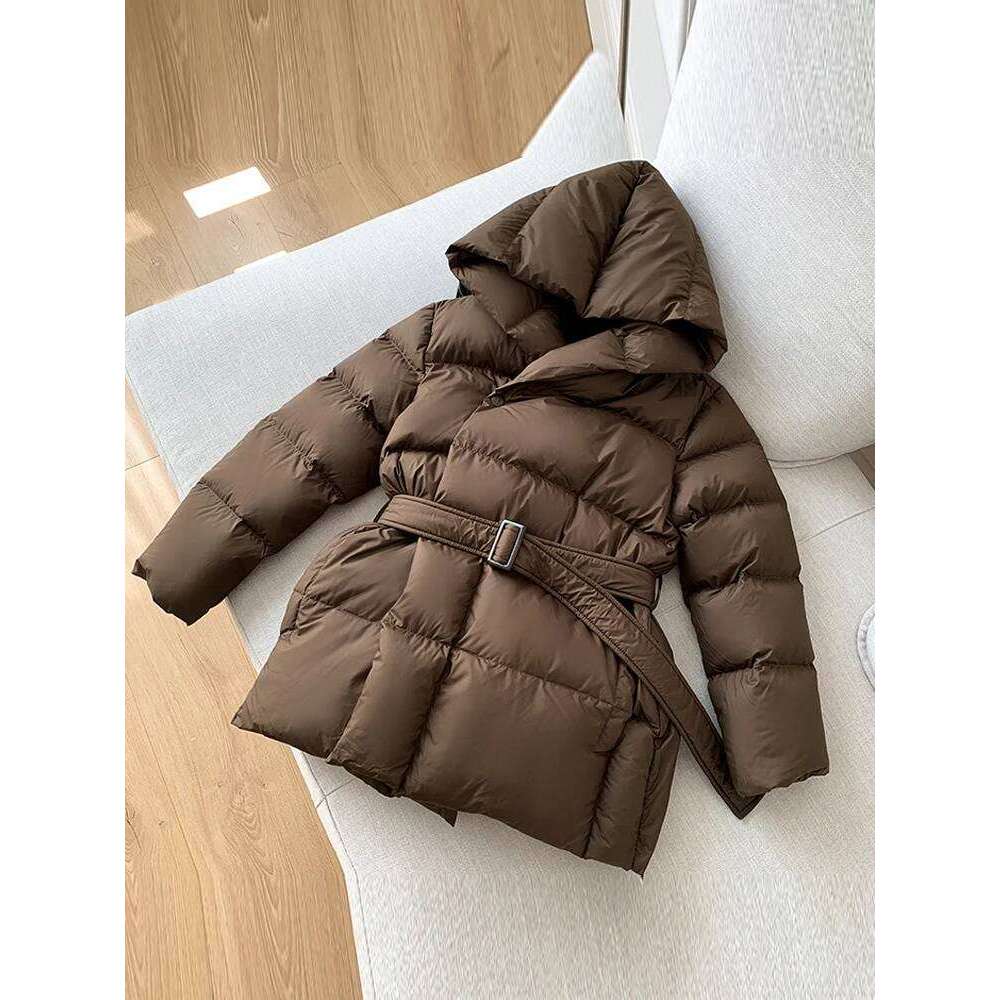 2025 Winter Women's Down Jackets Ultra Light Warm Cusual Coat Female Puffer Jacket With Belt Plus Size Hooded Short Parka MDNG