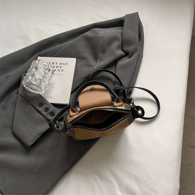 European And American Fashion Women's 2024 New Check Pattern Dumpling Handheld Crossbody Bag