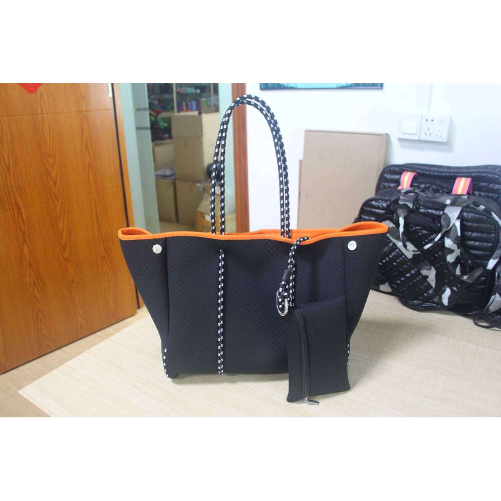 New Arrival Hot Selling Tote Wholesale Large Shopping Handbags Perforated Neoprene Beach Bag For Women