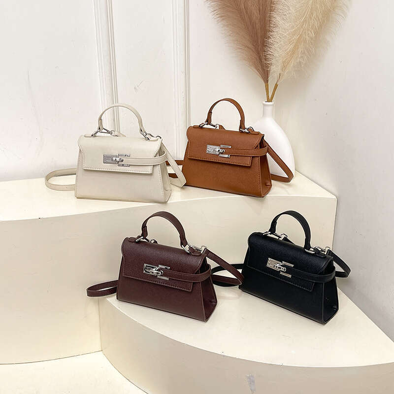 Trendy Trapezoidal Lightweight Simple Women's Versatile Handbag Crossbody Bag