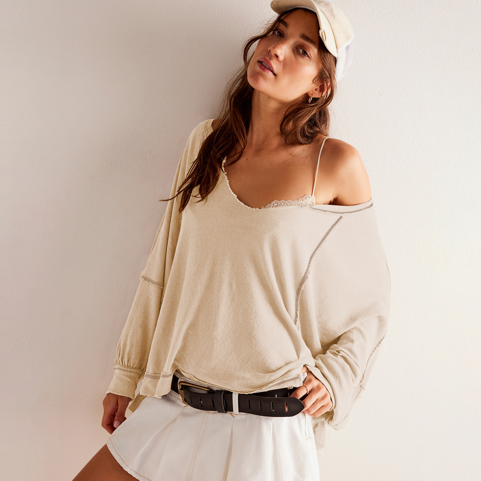 Free shipping designer hoodie for women Personalized European high end decorative line design top V neck American sweatshirt