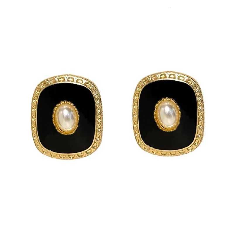 Retro Black Color Square Imitation Pearl Stud Earrings For Women Statement Unique Geometric Jewelry Wholesale Earrings y250715