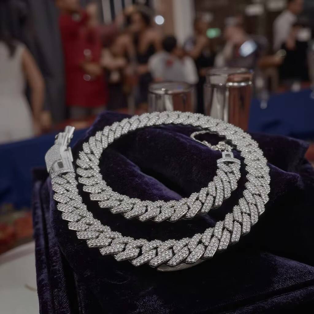 Fashion Rappers VVS Moissanite Diamond Iced 14mm 20inches 925 Sterling Silver Cuban Link Chain Necklace for Anniversary