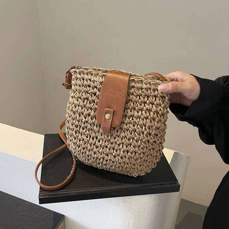 New Summer Shoulder Bag Grass Woven Crossbody Basg For Women Bohemian Beach Simple Designer Small Purses And Handbags 2024