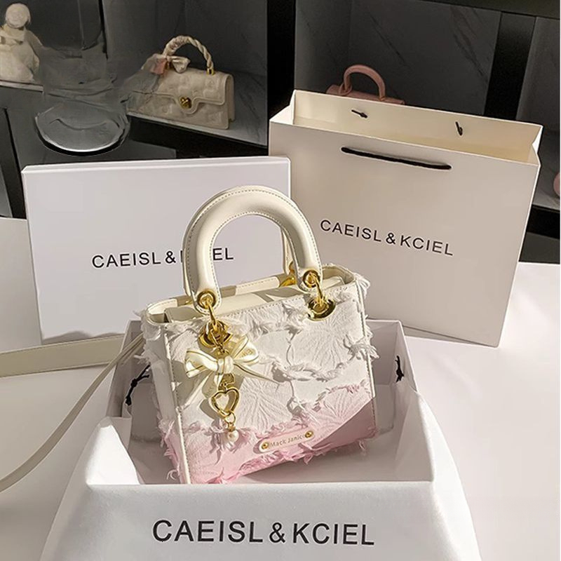 Free Shipping 2025 Summer New Designer Bag Women's Bag Niche Gradient Tassel Women High-end Bag Women Handbag Crossbody Trendy Bag Luxury Shoppin