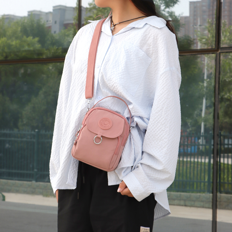 Women's casual style shoulder bag for fashion purposes