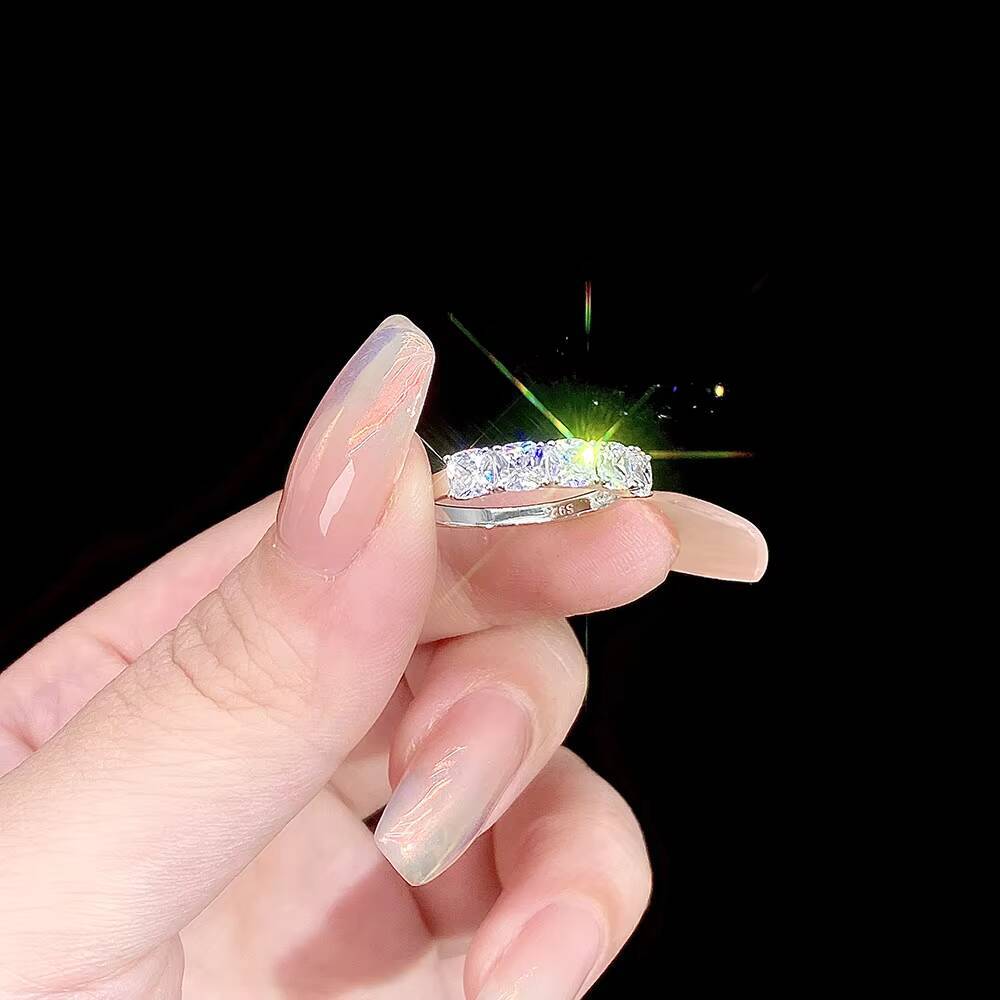 Eternity Radiant Cut Diamond Wedding Engagement Gra Womens Luxury Marriage Round Gold Cuban Moissanite Ring