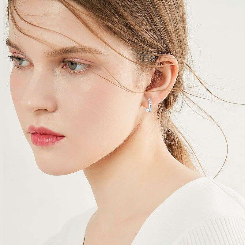 Fashionable Personality Commuting U-Shaped 0.3 Carat Moissanite Hoop Earrings Elegant Versatile Pure Sier Jewelry Bf1