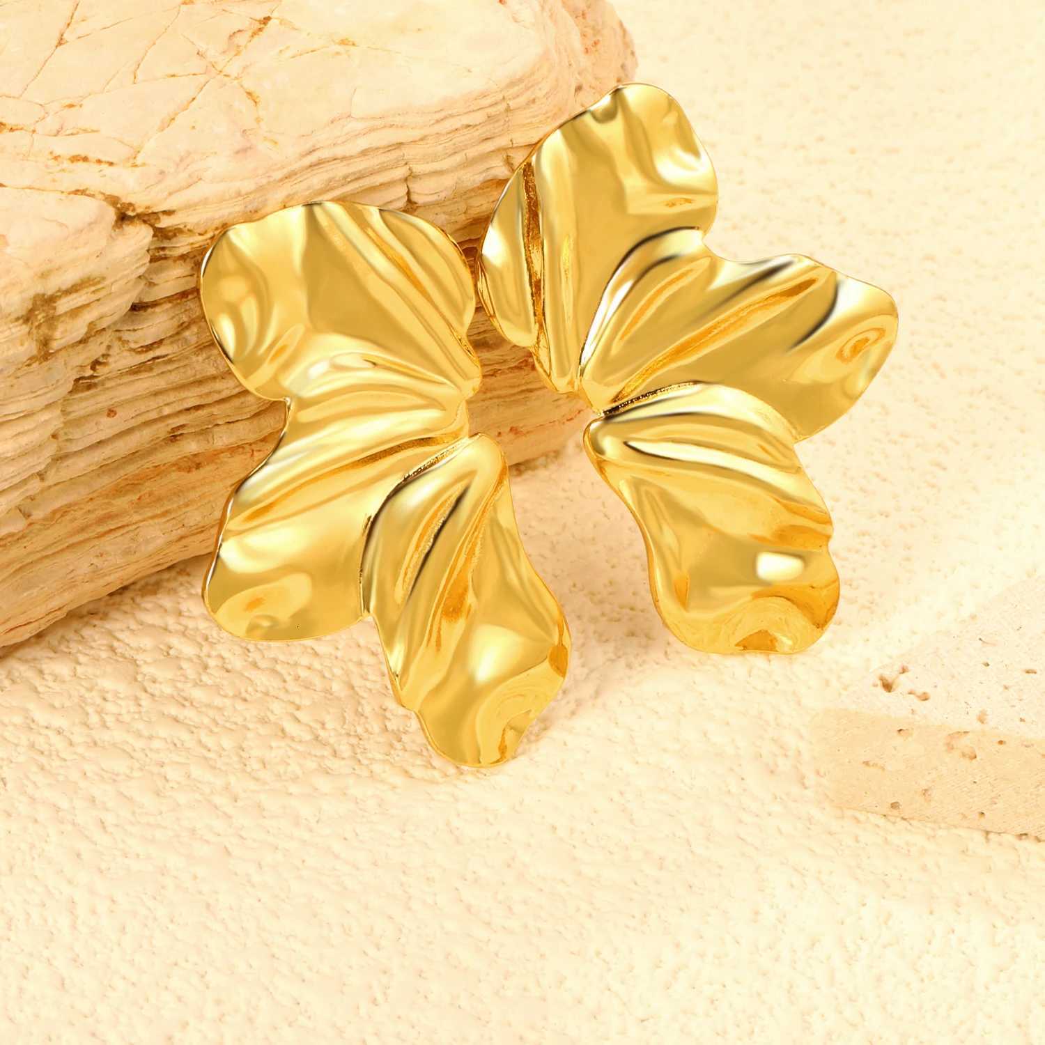 LUXUSTEEL Water Drop Golden CZ Punk Style Cubic Zirconia Women Stud Earrings Stainless Steel Female Earring Elegant Jewelry Gift y250715