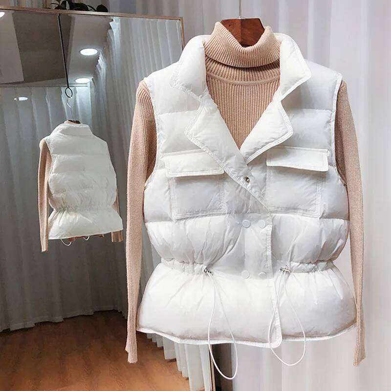 2025 New Ultra Light Women Short Vest Windproof Lightweight Warm Waistcoat Female White Duck Down Coat Sleeveless MDNG