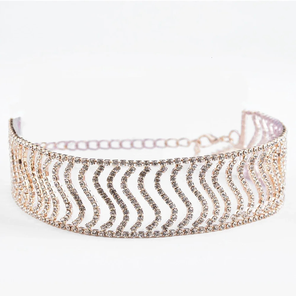 Stonefans Geometric Hollow Rhinestone Choker Necklace for Women Fashion Short Chain Crystal Collar Necklace Night Club Jewelry 250716