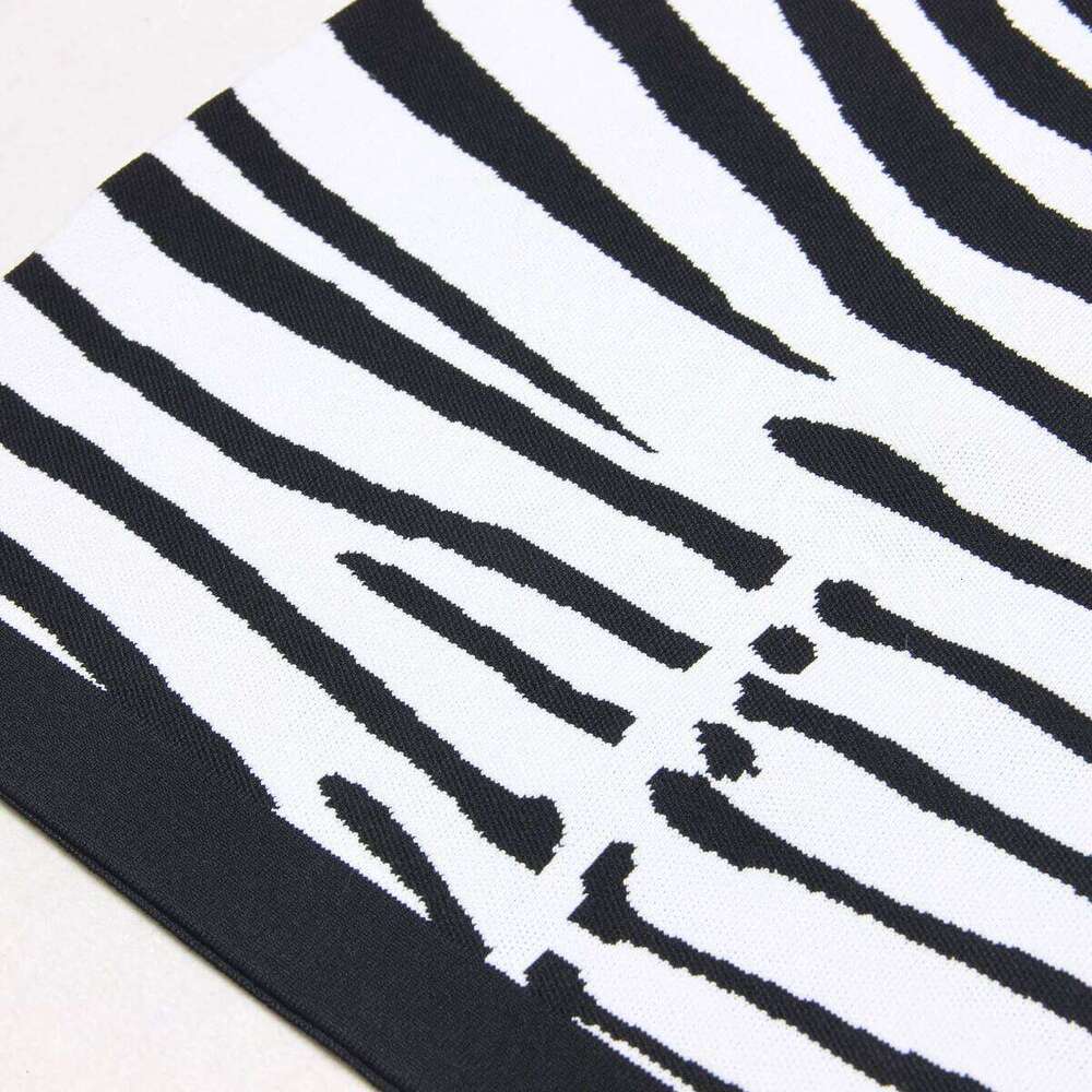 Spring And Autumn New Fashionable Style Knitted Elastic Zebra Pattern Long Sleeve Top Slimming Short Skirt Commuter Women's Set