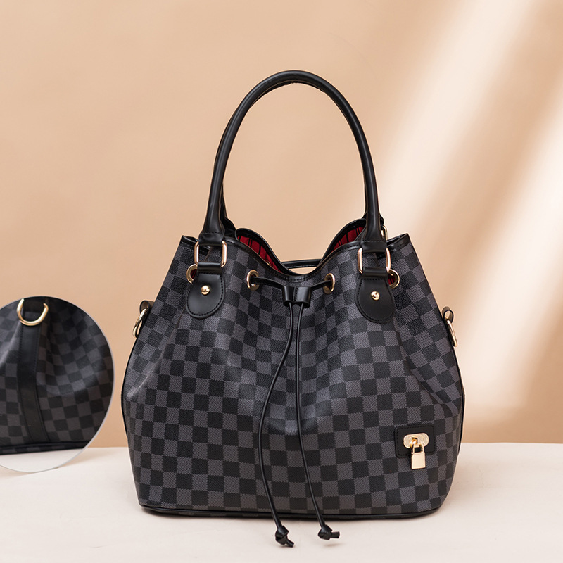 European and American Trendy Brand Retro Large Capacity Handheld Water Bucket Bag High Grade Women's Casual Bag2025