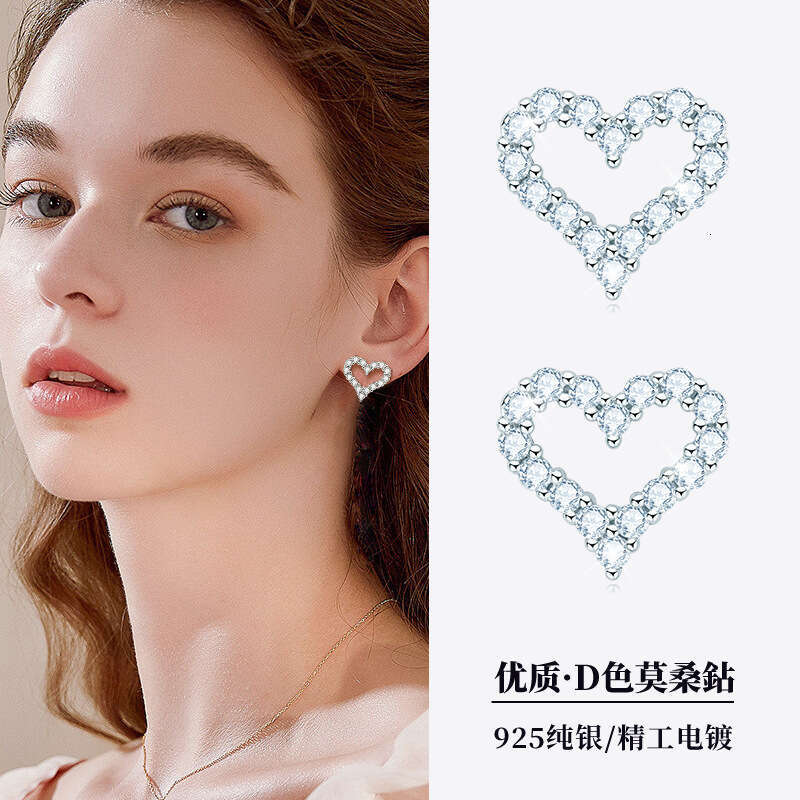 Niche Design High-End Sweet Heart-Shaped S Pure Sier Light Moissanite Heart Earrings Versatile Simple 9A3