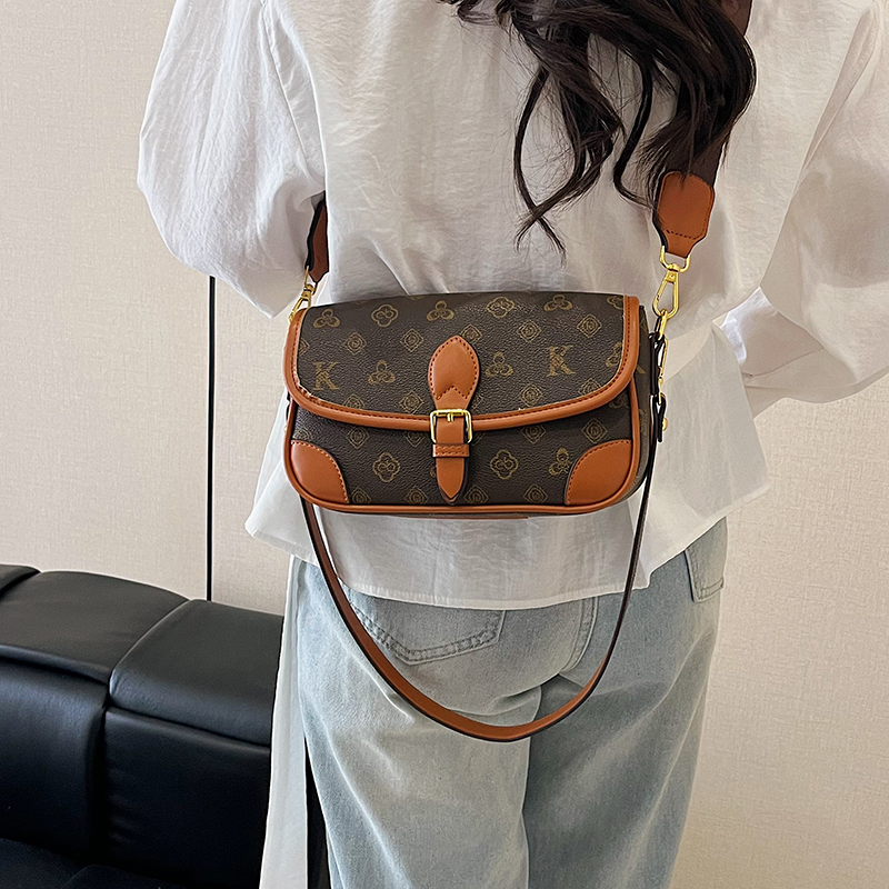 New arrival! Classic and stylish printed shoulder crossbody bag, a versatile and trendy small square bag, perfect for commuting women