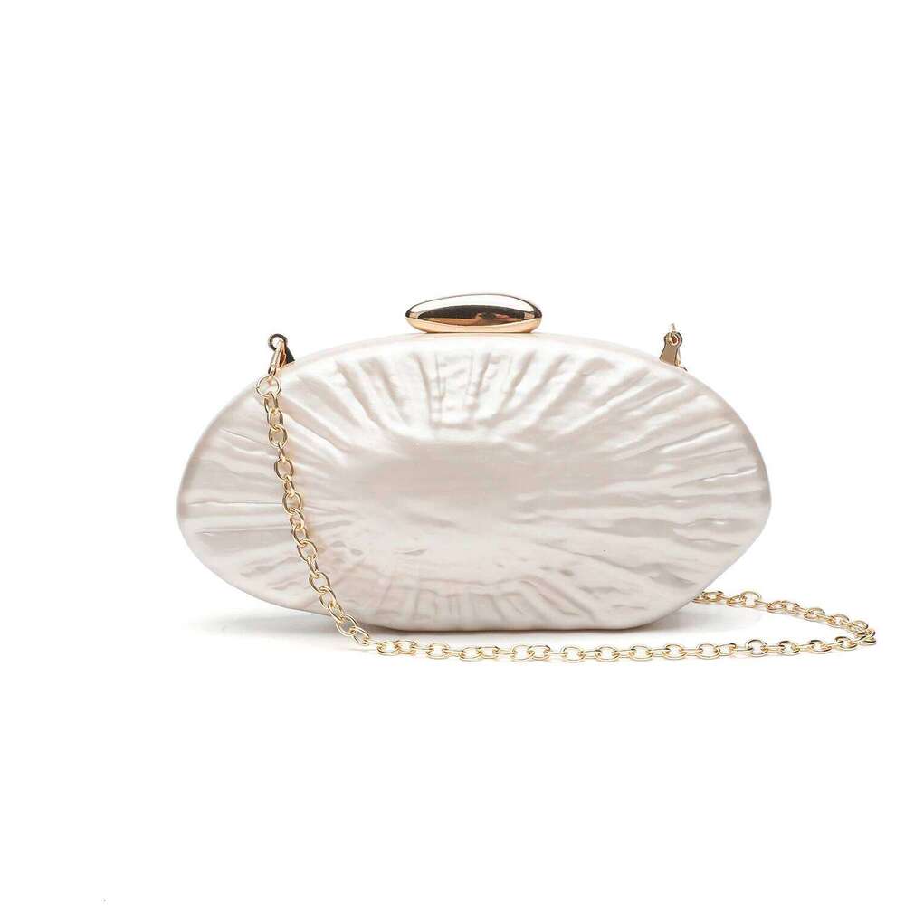 Sparkling Acrylic Shell Clutch Purse with Metal Chain Elegant Rhinestone Evening Bag for Women Wedding Party Prom