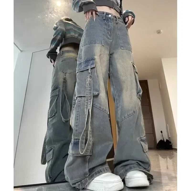 Female Jeans with Spliced Pockets Cargo Pants Washed Denim High Waist Full Length Loose Solid Basics Patchwork Distressed Jeans R250716