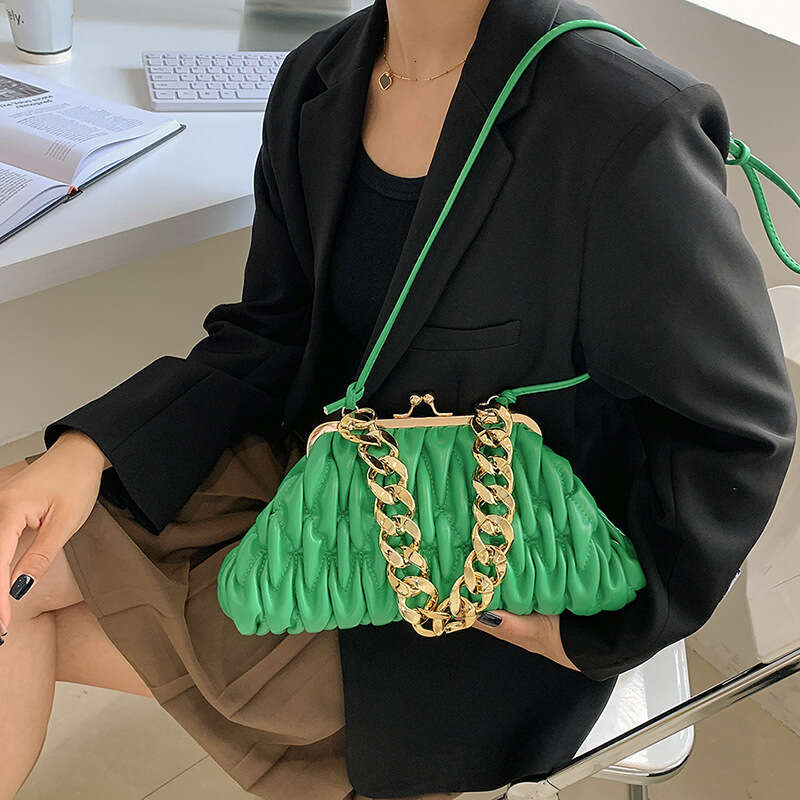 New Fashion Trend Pleated Embroidery Fresh Women's Chain Shoulder Bag Simple Versatile