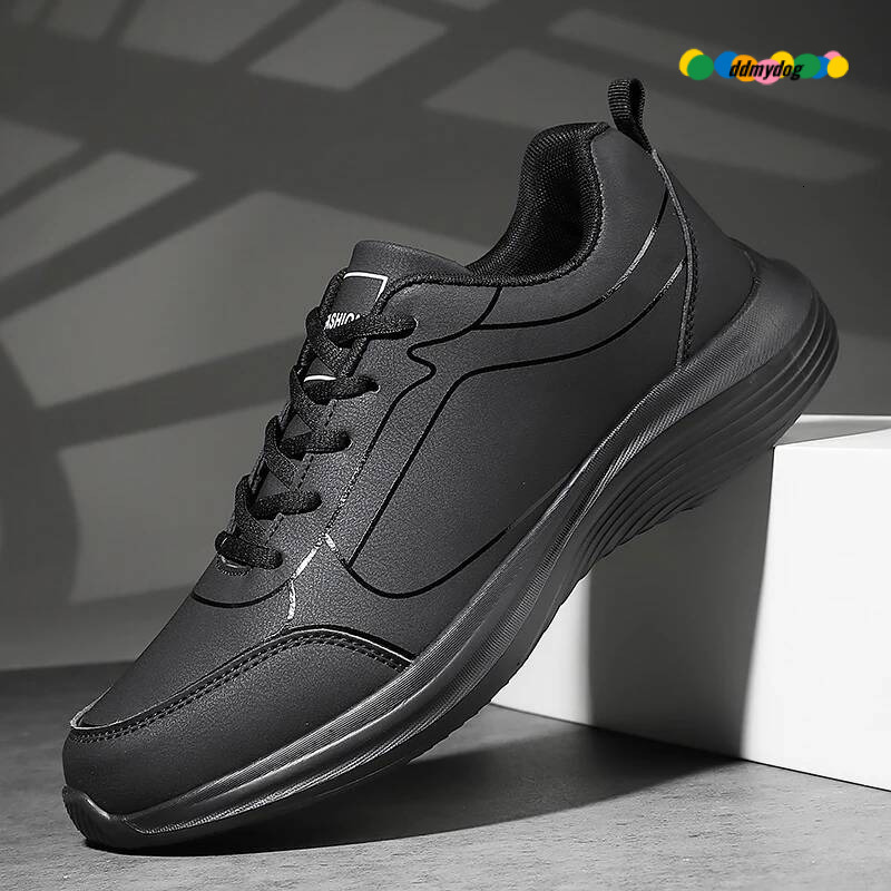 2025 New Lightweight Men Casual Leather Sneakers Non-slip Breathable Male Outdoor Running Lace Up Soft Sport Shoes ddmydog