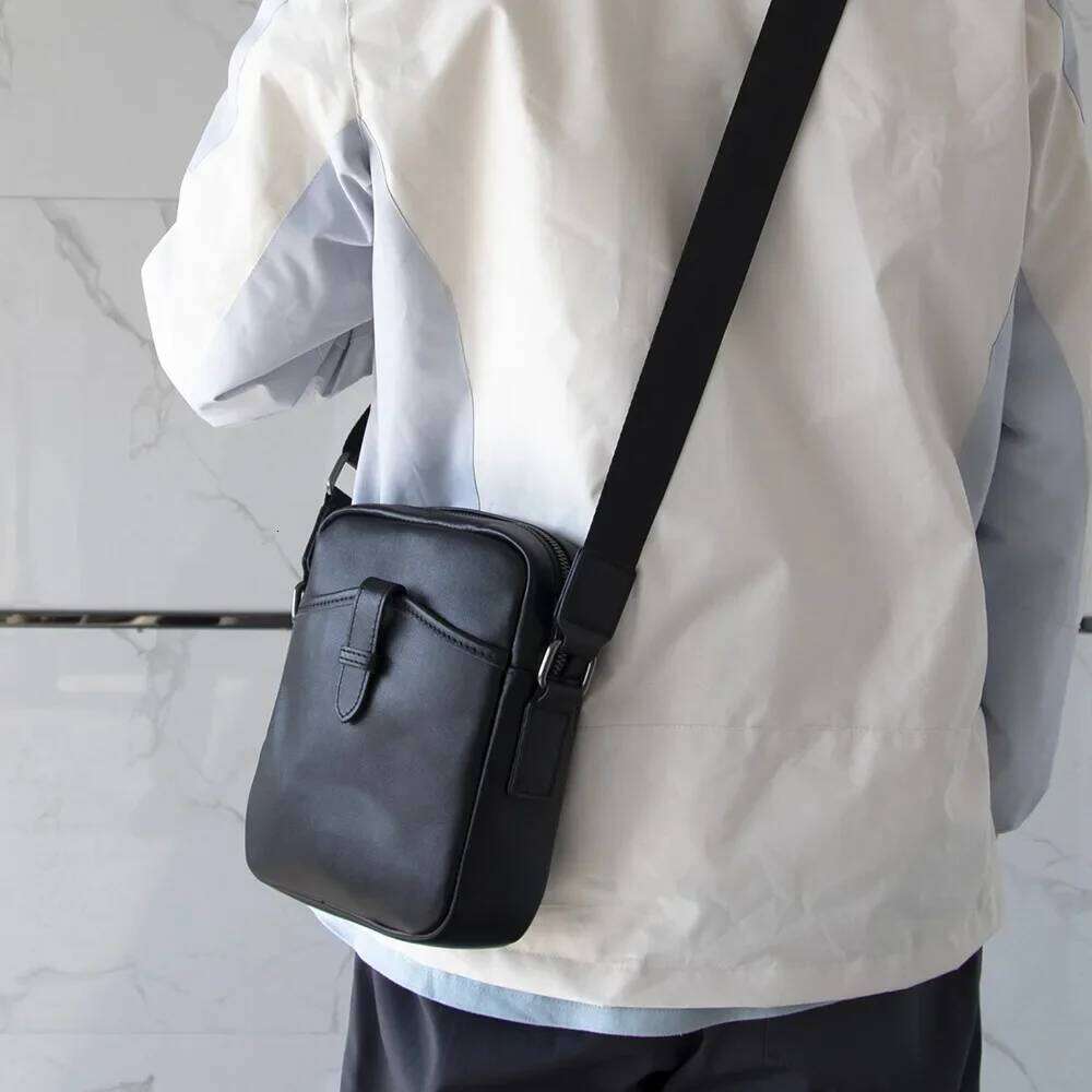 Trendy Korean Style Men's Leather Shoulder Casual Simple Crossbody Bag Wholesale Motorcycle Equipment Accessories