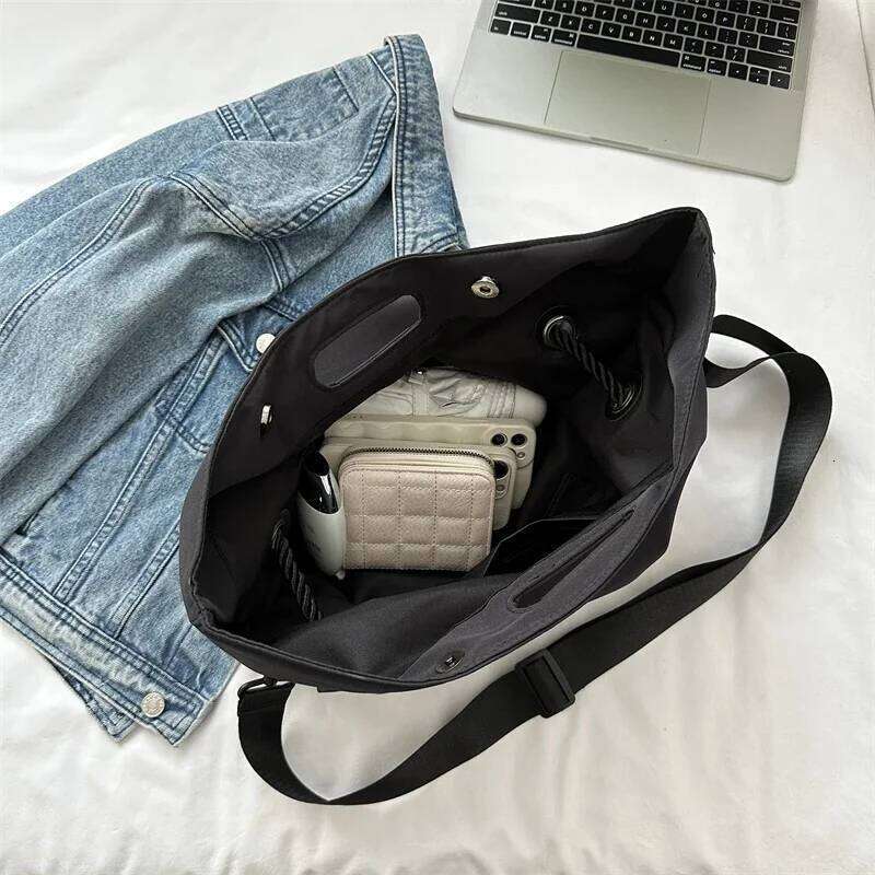 2025 Fahion New Girls Daily Cool Women Party Big Size High Capacity Shoulder Bags With Large Pockets Double Zipper For Shopping