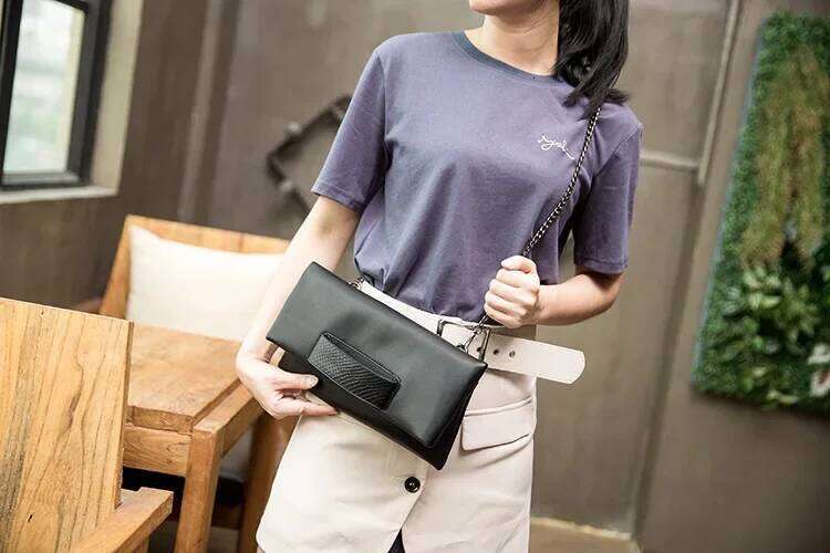 Genuine Leather Clutch Popular Women's Handbag New Style Feminine Temperament Fashion Grab Envelope Ladies' Shoulder Bag