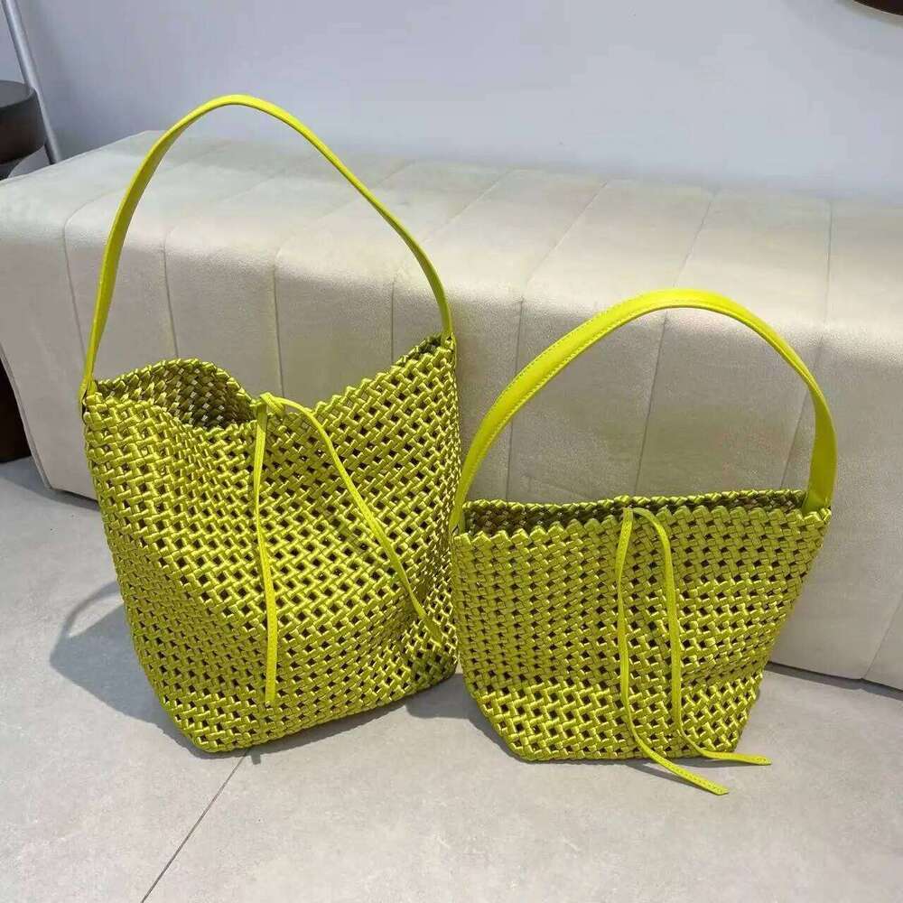 High-end nylon woven bucket hollowed-out single-shoulder tote bag, 2025 new large-capacity commuter underarm bag