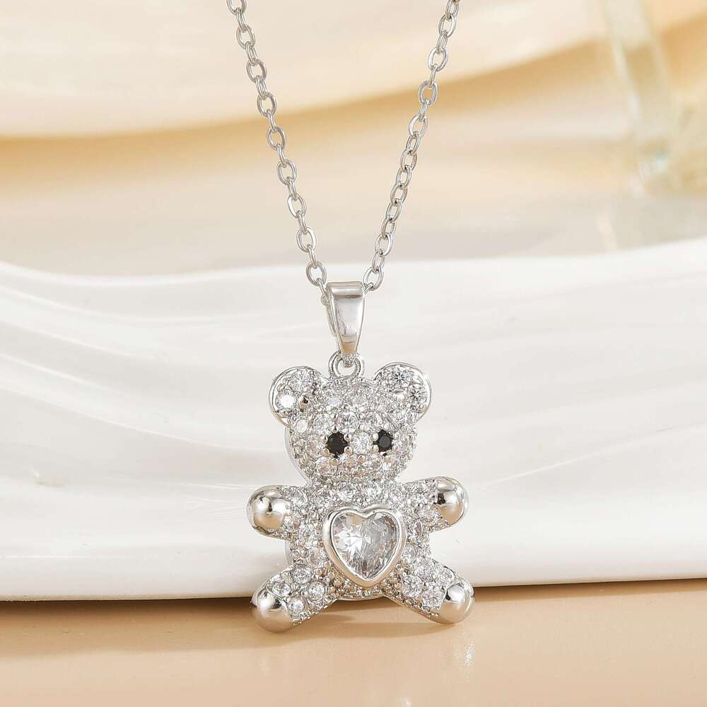 Beating Heart Bear Titanium Steel Necklace Women, Light Niche Design, Cute Clavicle Chain For Students, High-End Sense Jewelry 9Da