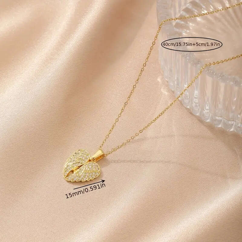 Micro-Inlaid Zircon Heart Wings Openable Pendant Necklace Elegant Light Niche Design Clavicle Chain 9C7