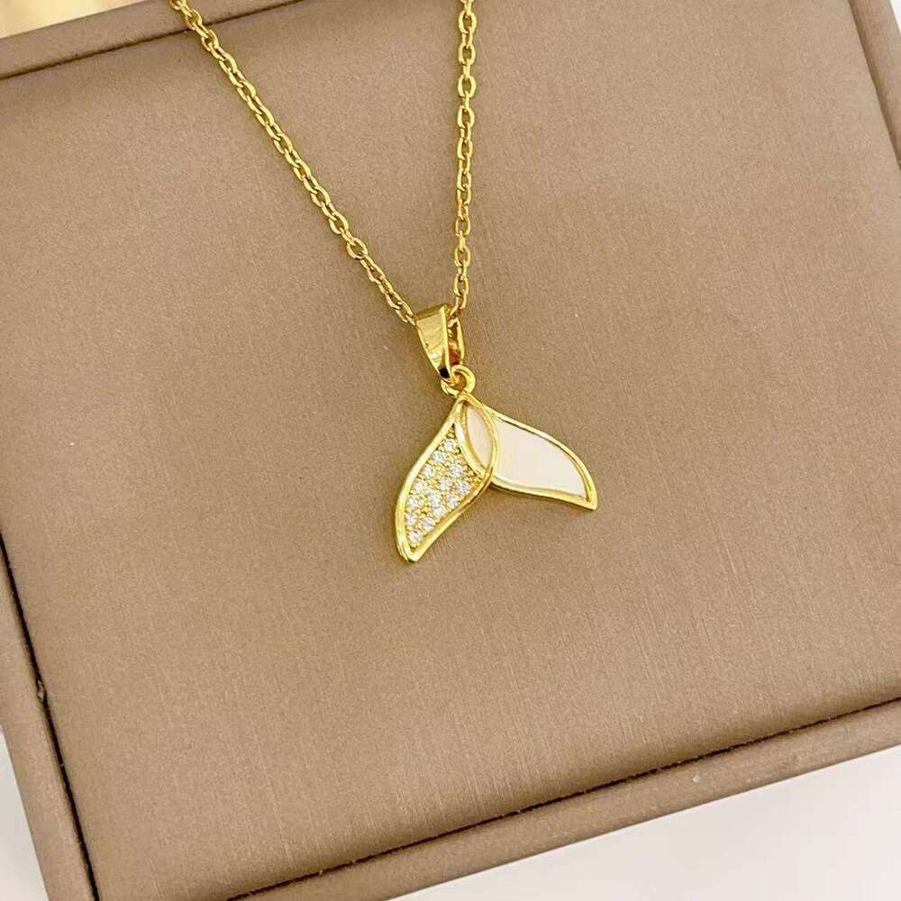 Real Gold Plated Zircon Fish Tail Necklace Niche Light Exquisite Collarbone Chain Elegant High-End Versatile Jewelry 14C