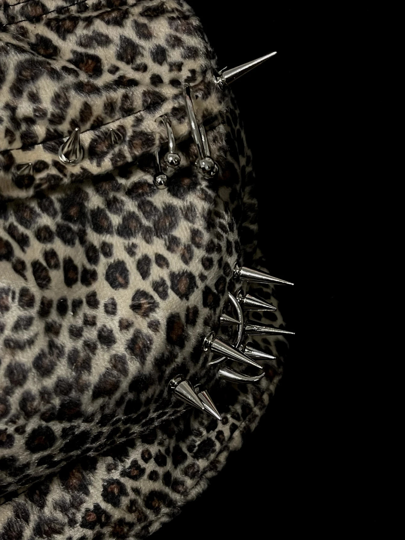 punk rivet leopard print backpack mens bag large capacity fashion Backpacks for women 250714