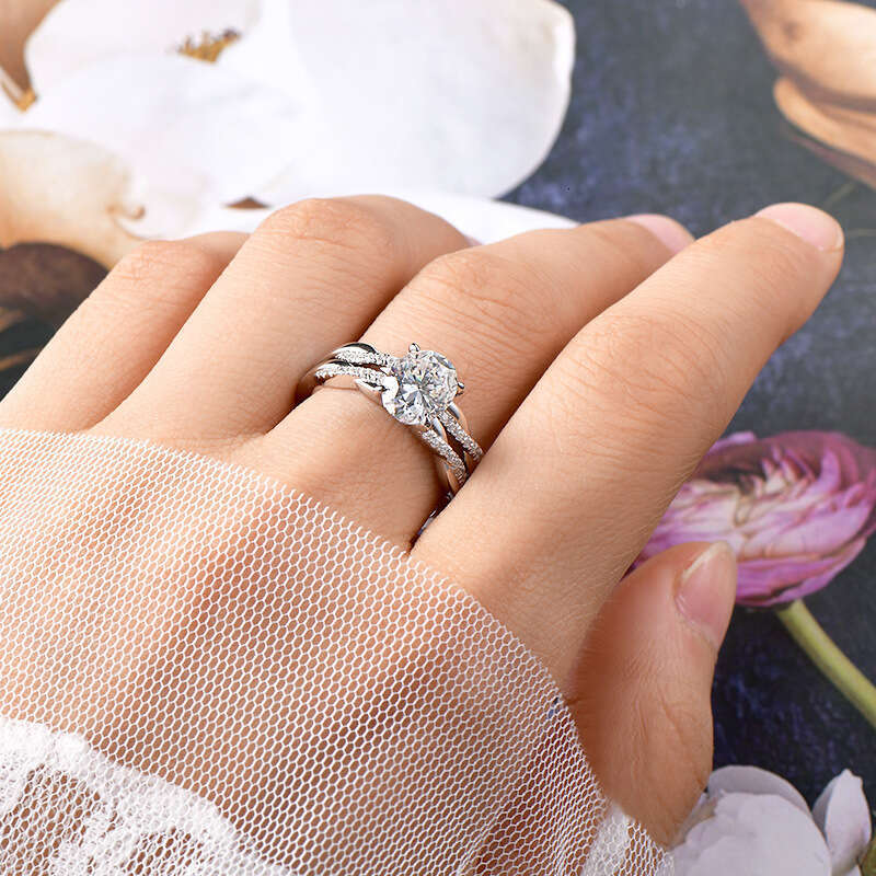 Hot Selling D Color Moissanite Stacking S Sterling Silver 2 fashion Pigeon Egg Twist Arm Light Luxury Ring 490