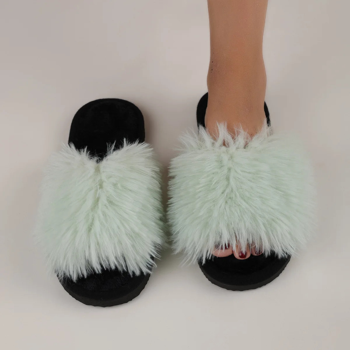 Sexy Fur Slippers Womens Home Light Flip Flops Spring Autumn Open Toe Plush Carpet Flat Shoes Winter Outdoor Slides 250716
