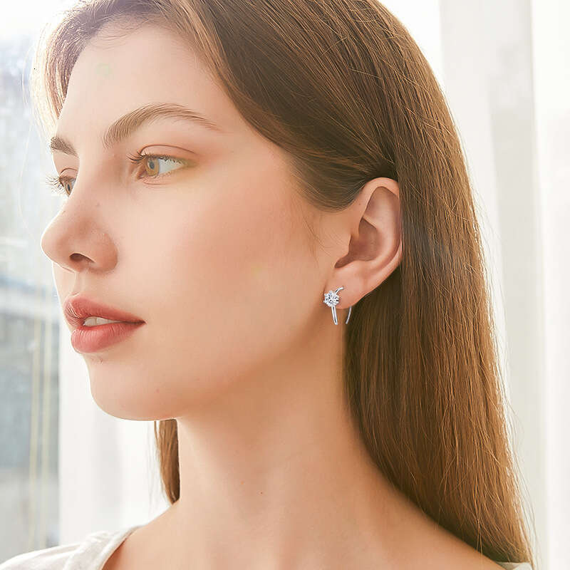 U-Shaped Fashion Simple S Sier Gold-Plated D Color Moissanite Earrings Personality D68
