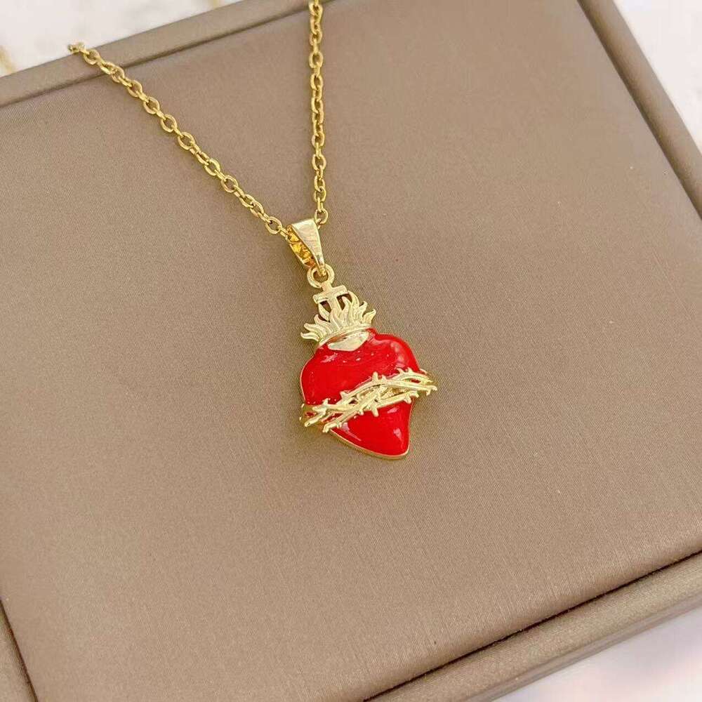 New Design Thorn Wrapped Hot Heart Necklace Accessories Women's Fashion Versatile Jewelry Collarbone Chain 1Fd