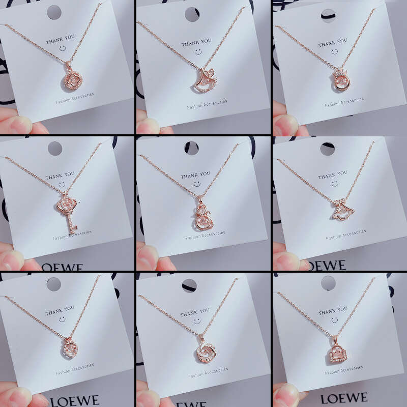 Design Smart Pendant Necklace For Women Titanium Steel Non-Fading Elegant Simple Lucky Clover Chain Niche Internet Celebrity Choker 219